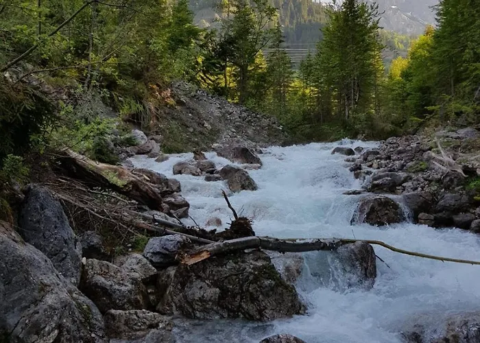 Wildbach * هينترتال
